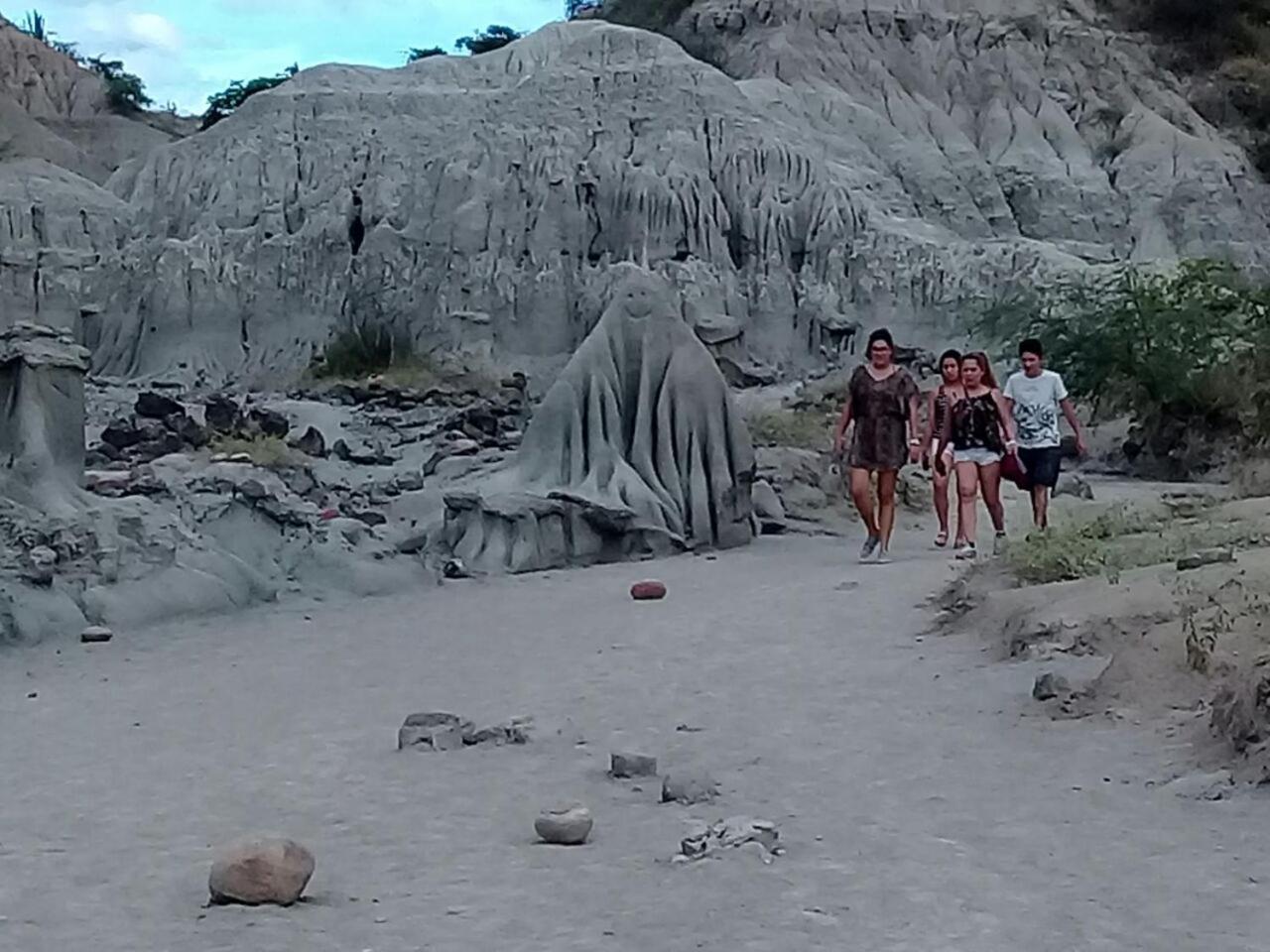 Posada Turistica Noches De Saturno Villavieja Dış mekan fotoğraf